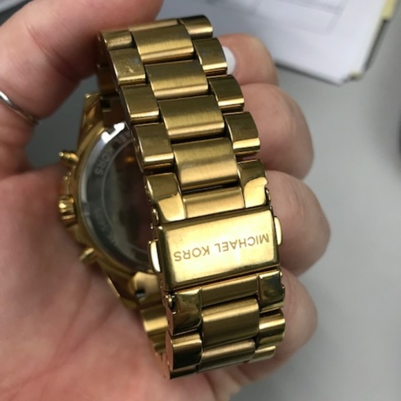 Michael Kors Gold Watch - Picture 3 of 4